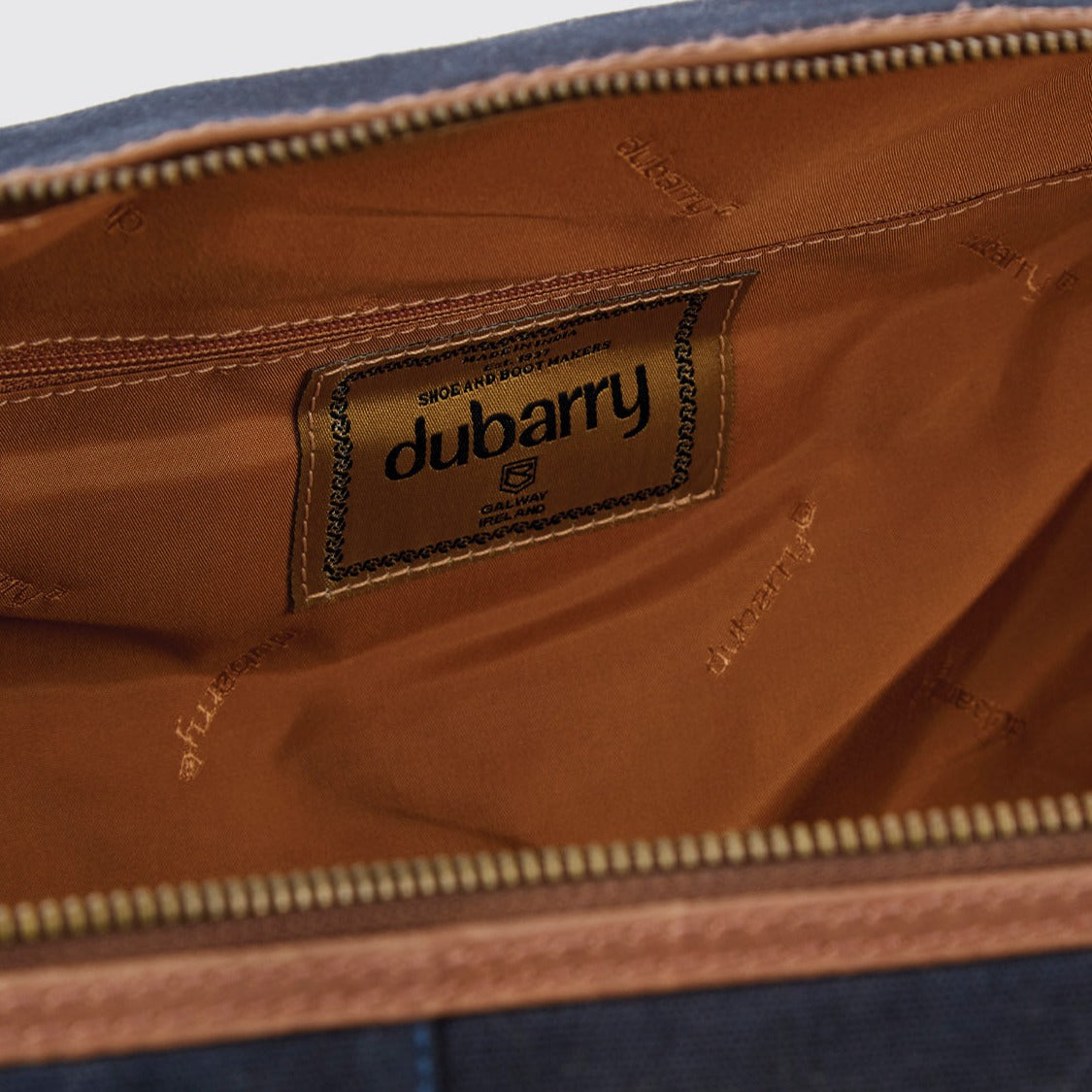 Dubarry Brittas Wax Holdall #Colour_navy