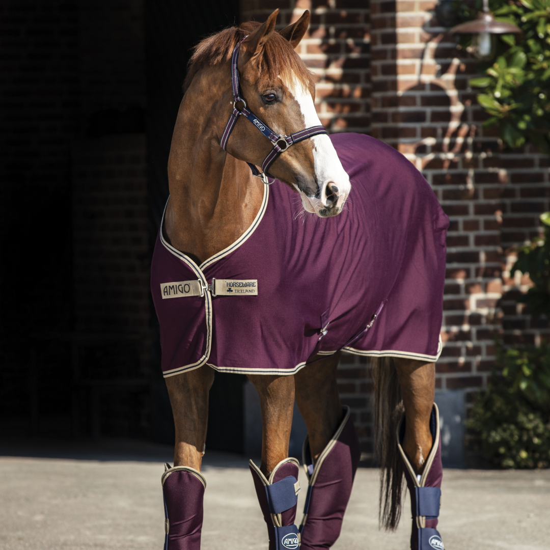 #colour_fig-navy-tan