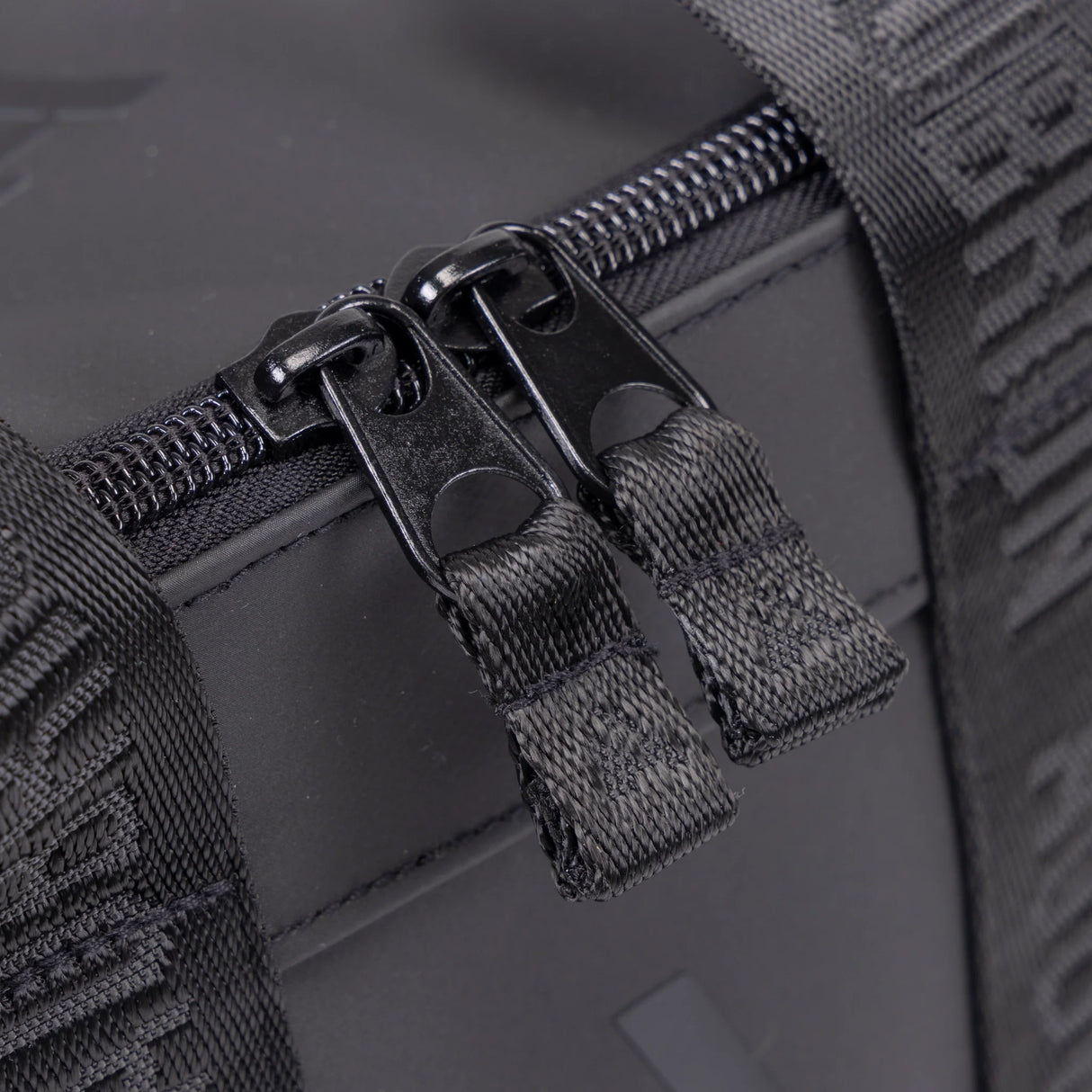 Shires Aubrion React Large Grooming Kit Bag