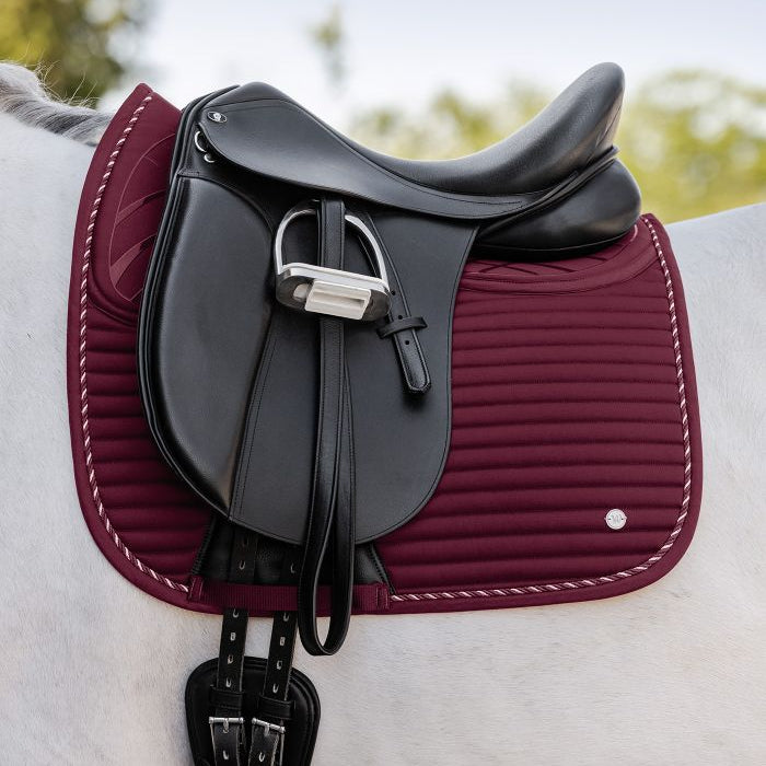 Waldhausen Riga Saddle Pad #colour_velvet-red