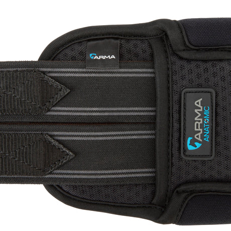 Shires ARMA Performance Anatomic Girth #colour_black