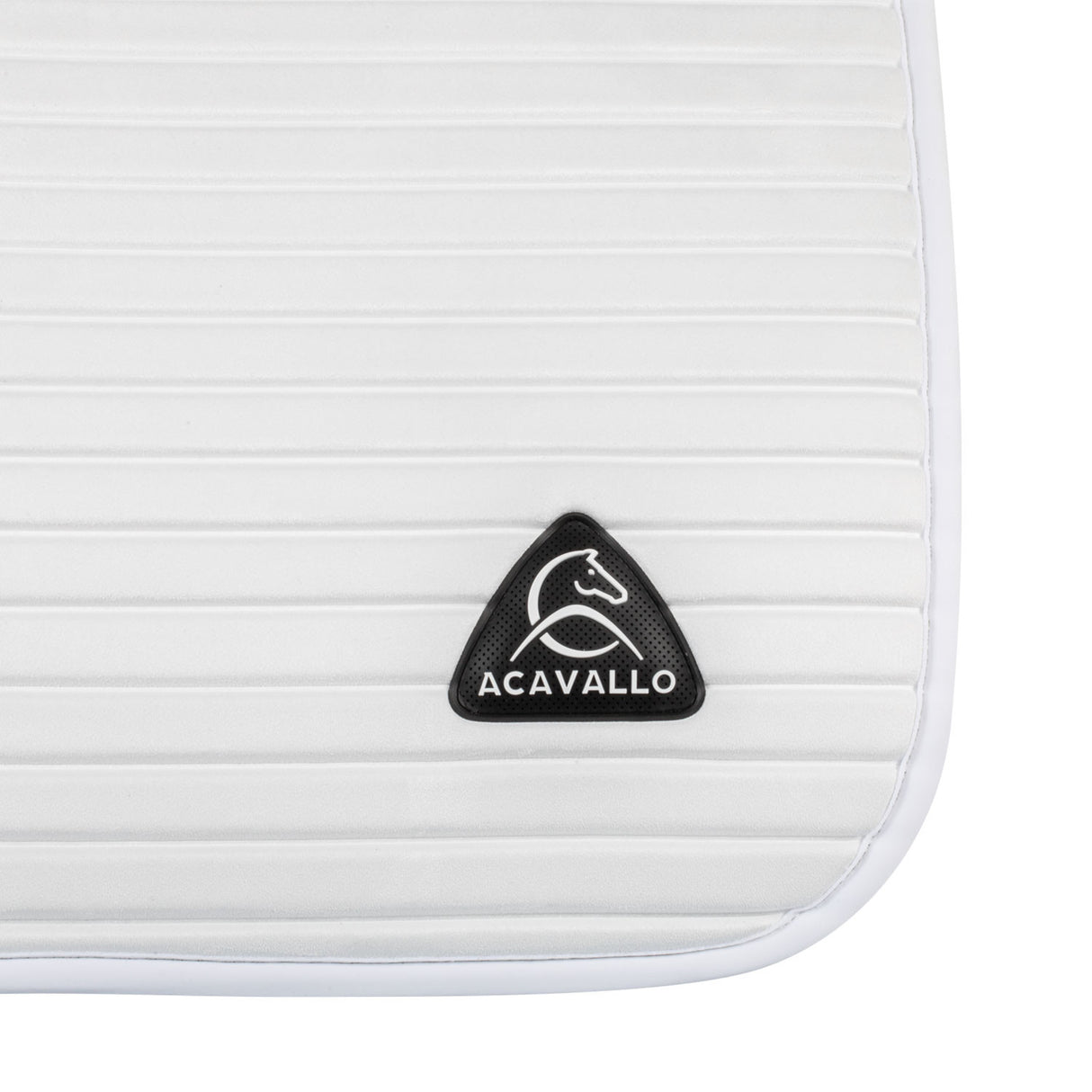Sublime striped jumping saddle pad in technical fabric