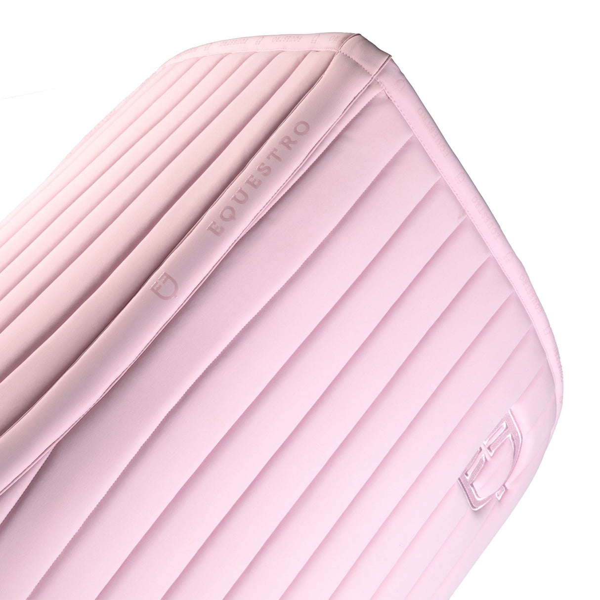 Silica jumping saddle pad