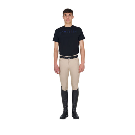 Men's basic T-shirt with chest lettering