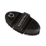 Flexible brush with short synthetic bristles