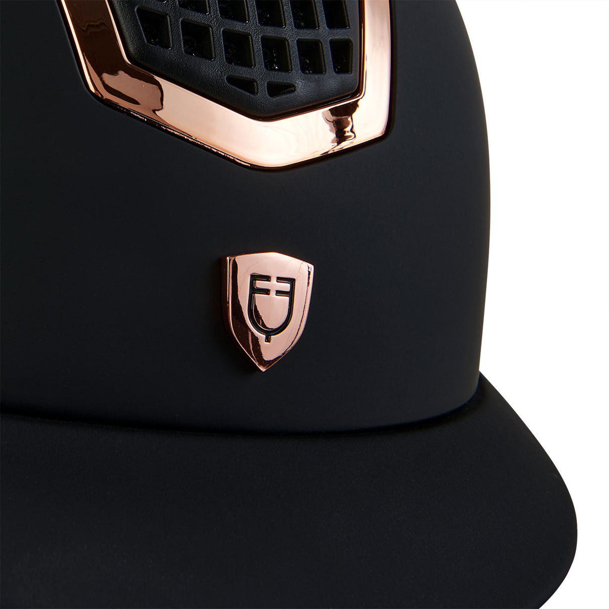 Ultra light helmet with polished frame homologation EN 1384-2023