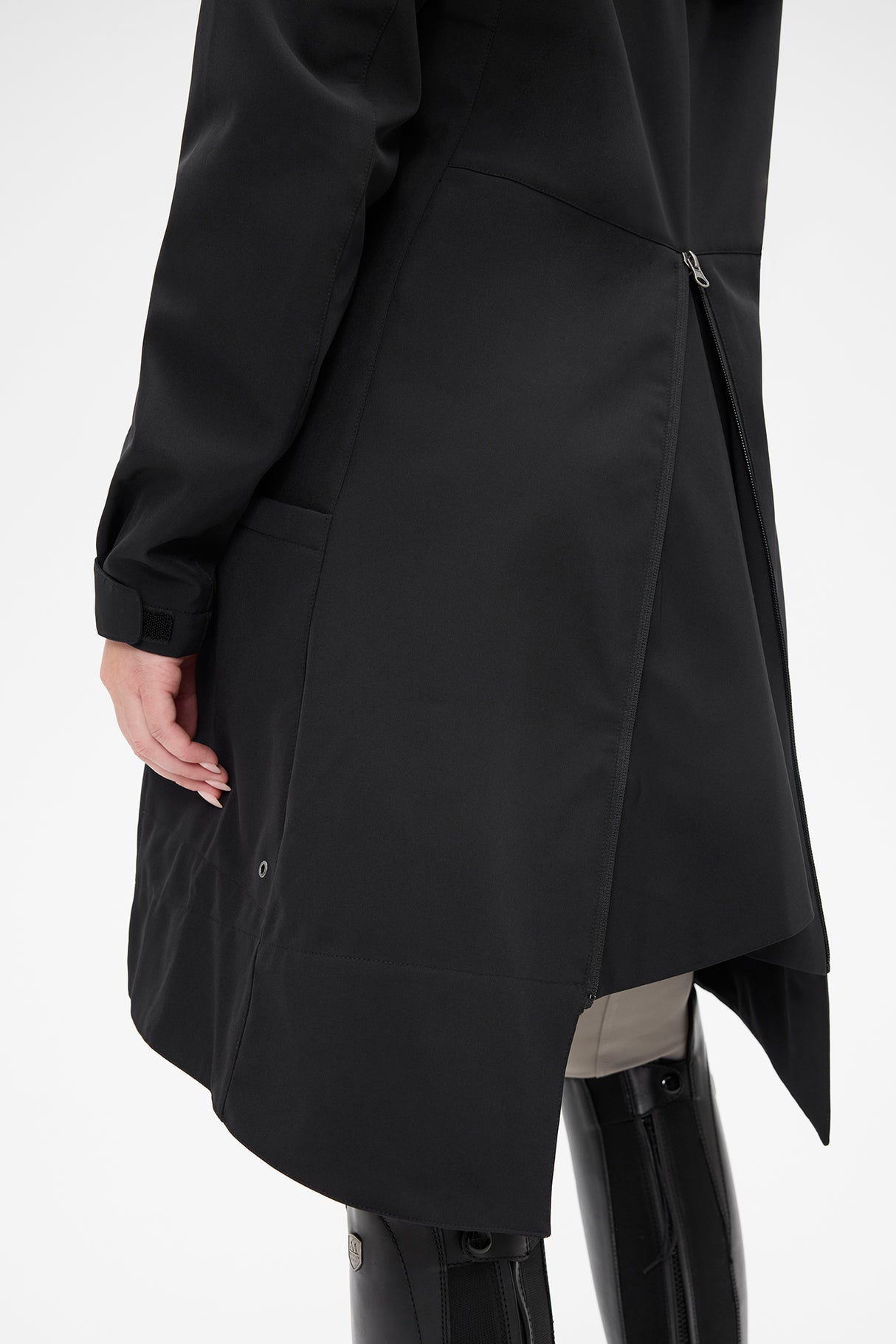 Mountain Horse Stella Softshell Jacket #colour_onyx-black